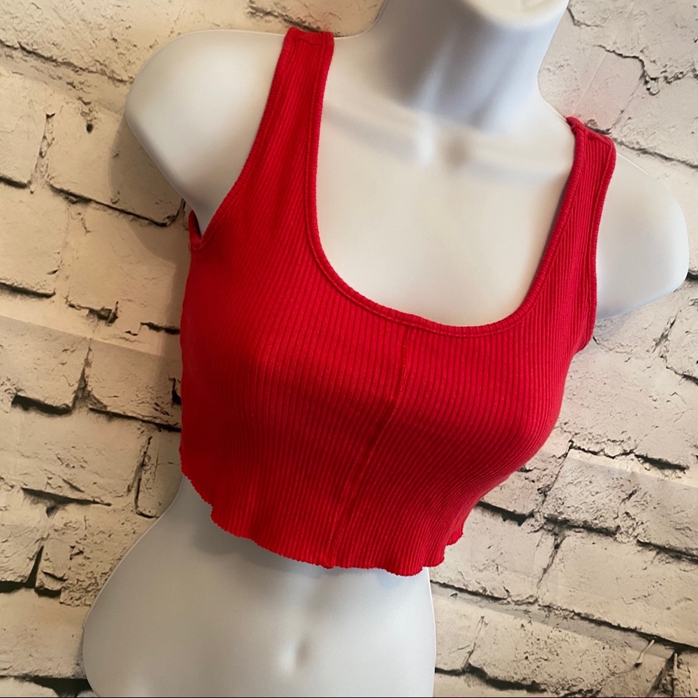 UO Red Ribbed Crop Tank - Picture 2 of 6